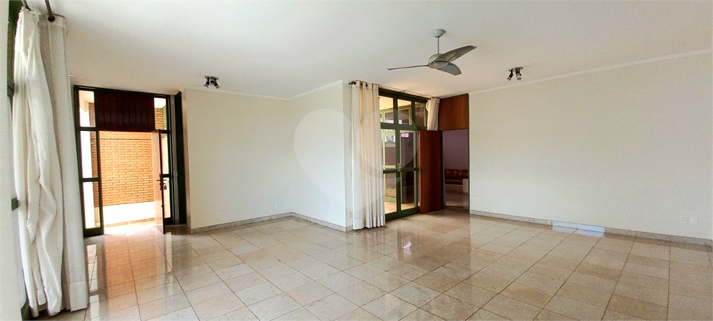 Casa à venda com 4 quartos, sendo 2 suítes, em Jardim Sumaré, Ribeirão Preto, SP