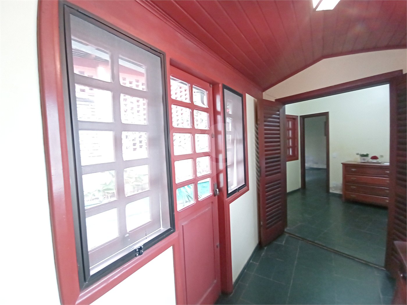 Casa à venda com 4 suítes no condomínio Estância Marambaia, Vinhedo - SP