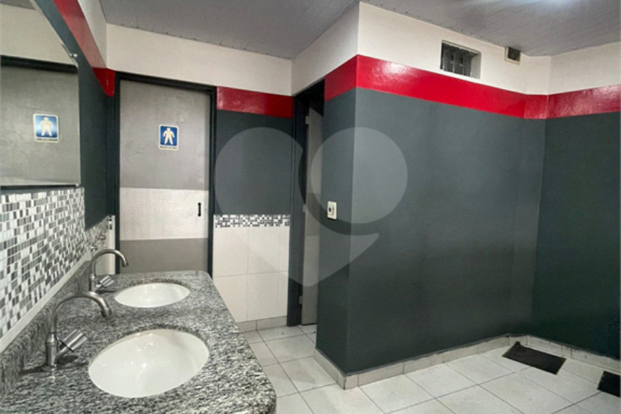 Sobrado à venda ou para alugar com 4 quartos, sendo 1 suíte,  em Tucuruvi, São Paulo, SP