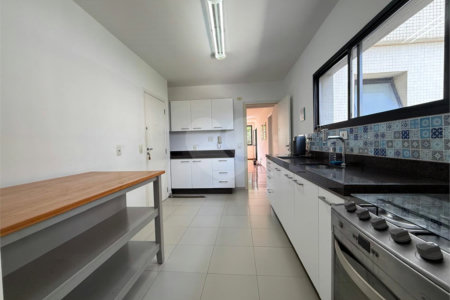 Apartamento à venda com 3 quartos, sendo 1 suíte, em Vila Paulicéia, São Paulo, SP