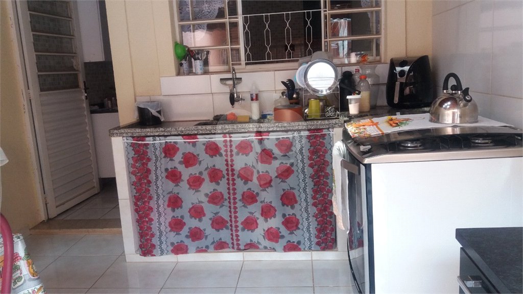 Casa à venda com 2 quartos, sendo 1 suíte,  em Jardim Brogotá, Atibaia, SP