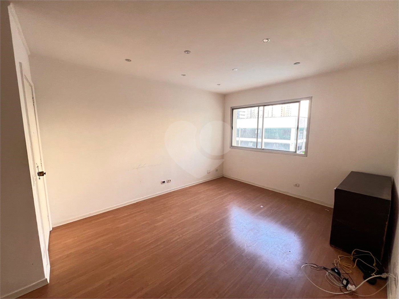 Apartamento à venda com 2 quartos em Moema, São Paulo, SP