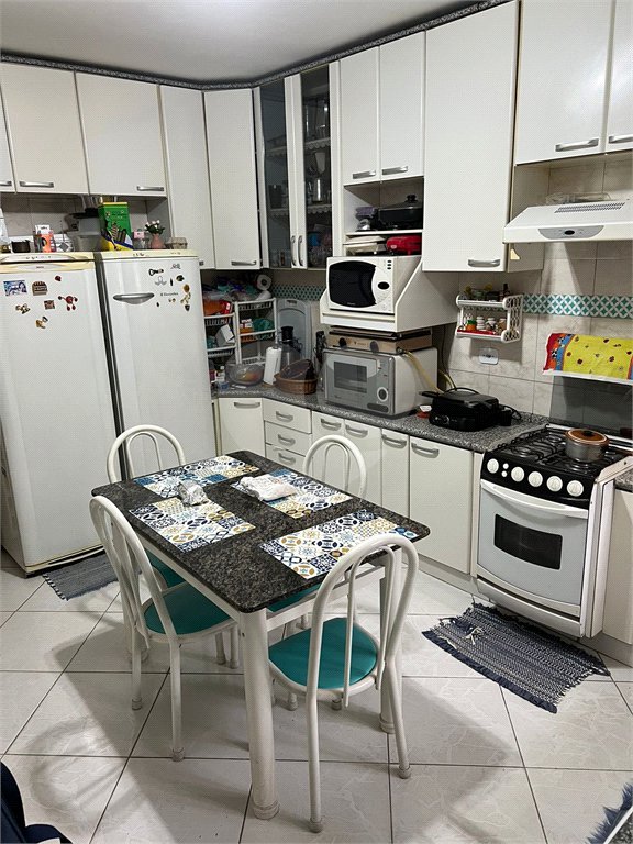 Sobrado à venda com 3 quartos, sendo 1 suíte, em Parque Edu Chaves, São Paulo, SP