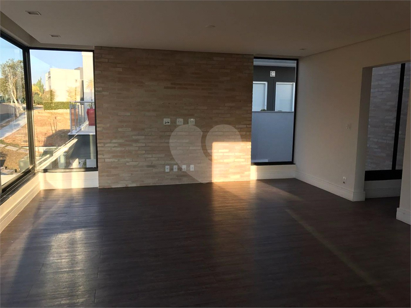 Casa à venda com 6 quartos, sendo 3 suítes, no condomínio Jardim Vila Paradiso, Indaiatuba - SP