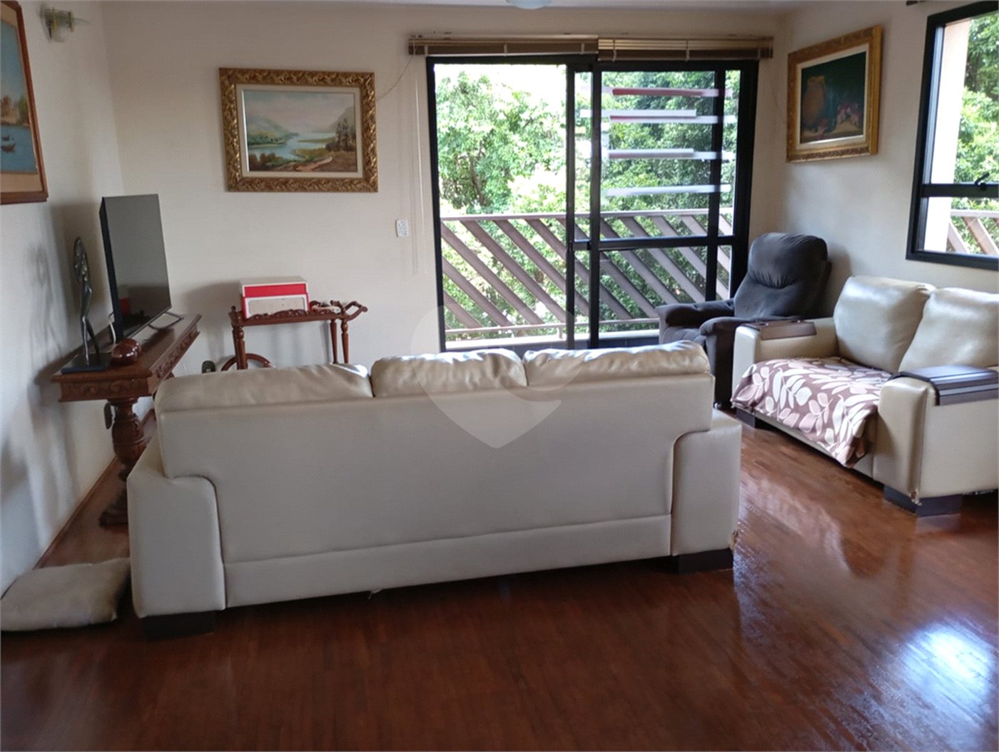 Apartamento à venda com 3 quartos, sendo 1 suíte, no Centro, Araraquara, SP