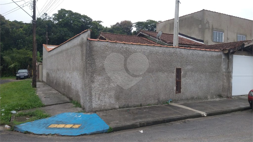 Casa à venda com 3 quartos no Centro, Bertioga, SP