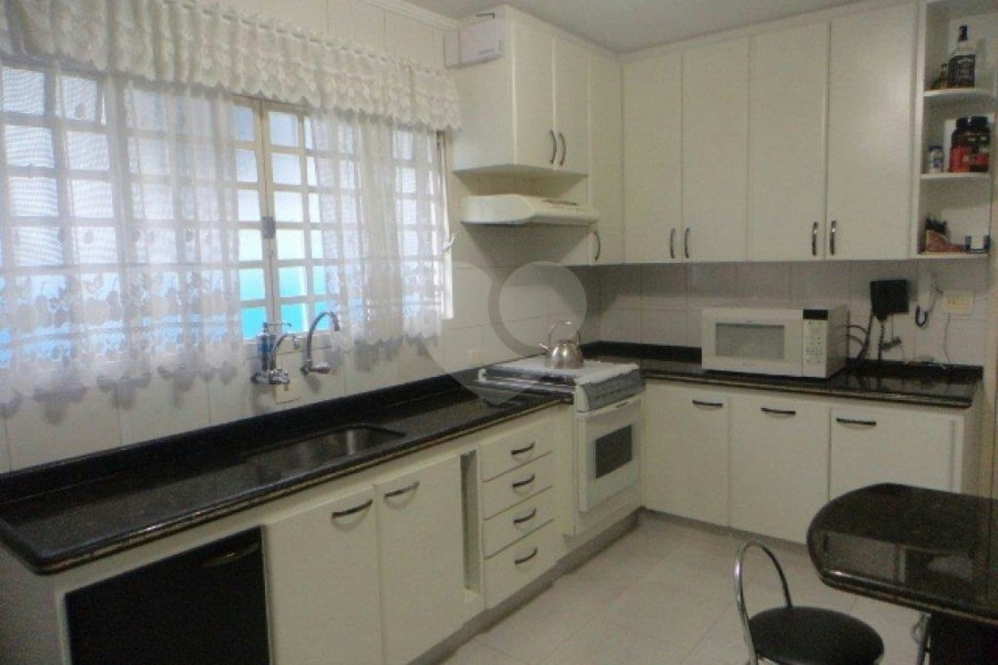 Sobrado à venda com 3 quartos, sendo 1 suíte, em Vila Guilherme, São Paulo, SP