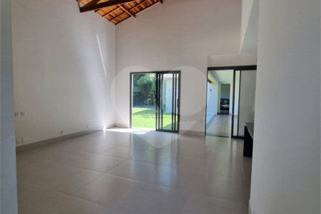 Casa à venda com 3 suítes no condomínio Terras de Santa Teresa, Itupeva - SP