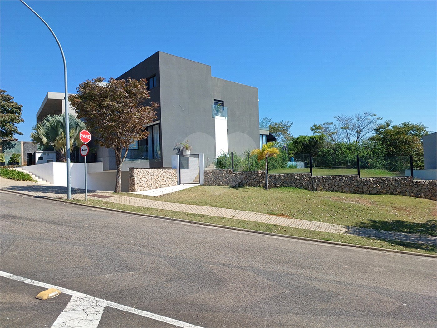 Casa à venda ou para alugar com 3 suítes no condomínio Alphaville Nova Esplanada 1, Votorantim - SP