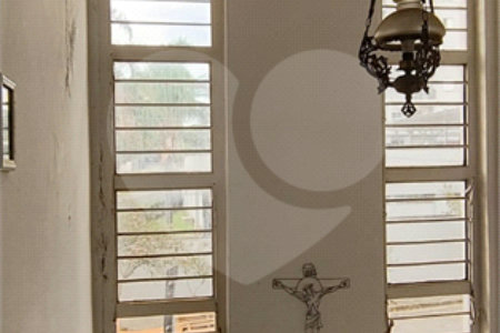 Sobrado à venda com 5 quartos, sendo 2 suítes, em Vila Trujillo, Sorocaba, SP