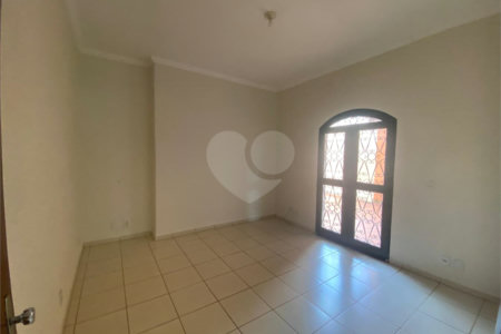 Casa à venda com 3 quartos em Jardim do Carmo, Araraquara, SP