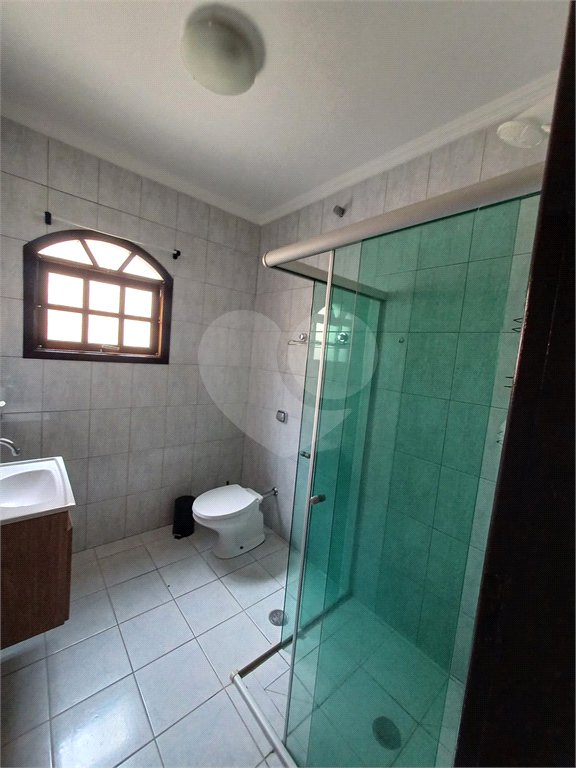 Sobrado à venda com 3 quartos, sendo 1 suíte,  em Jardim Pinheiros, São Paulo, SP
