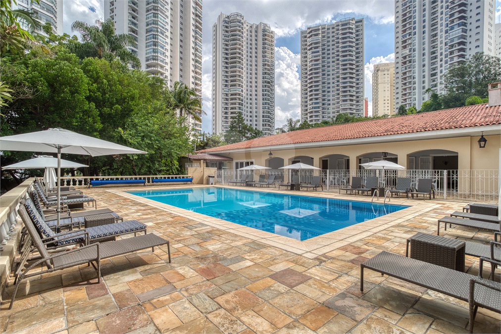 Apartamento à venda ou para alugar com 4 suítes em Jardim Marajoara, São Paulo, SP