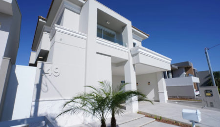 Casa à venda com 4 quartos, sendo 1 suíte,  em Parque Residencial Mart Ville, Presidente Prudente, SP