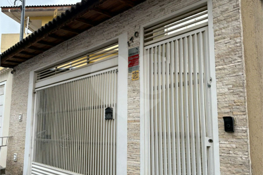Sobrado à venda com 3 suítes em Sitio Morro Grande, São Paulo, SP