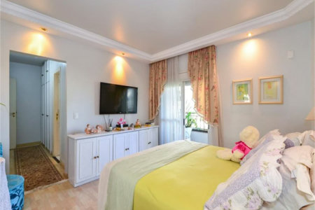 Apartamento à venda com 3 suítes em Vila Suzana, São Paulo, SP