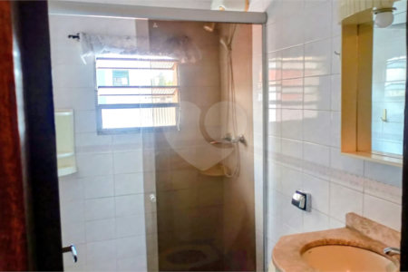 Sobrado à venda com 3 quartos, sendo 1 suíte,  em Vila Dom Pedro II, São Paulo, SP