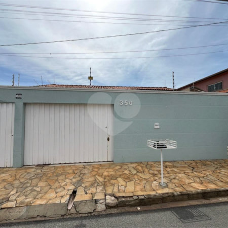 Casa à venda com 3 quartos em Jardim Alvorada, Itapetininga, SP