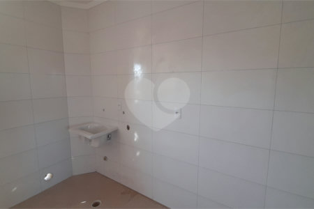 Casa à venda com 2 quartos no condomínio Residencial Luta, São Paulo - SP