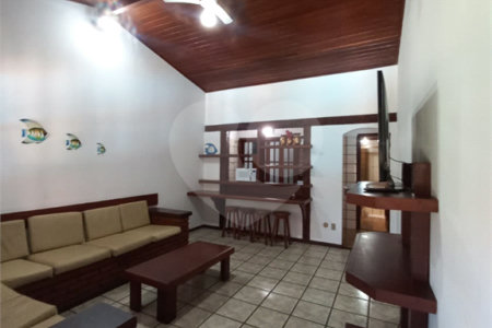 Casa em condomínio à venda com 2 quartos, sendo 1 suíte,  em Geribá, Armação dos Búzios, RJ