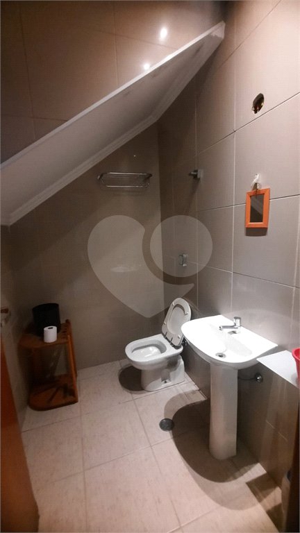 Casa à venda com 3 quartos, sendo 2 suítes,  em Vila Galvão, Guarulhos, SP