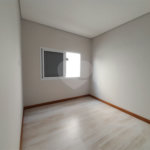 Belíssima Casa à Venda no Condomínio Damha IV
