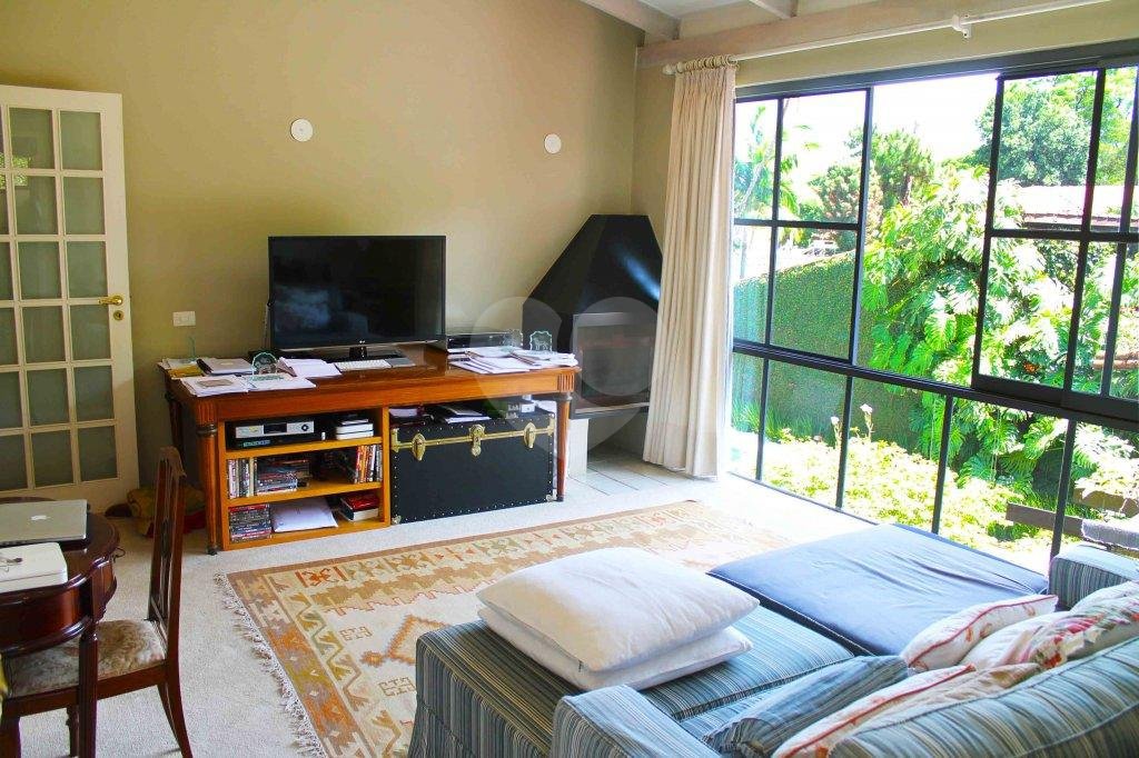Casa à venda com 4 suítes em Alto da Boa Vista, São Paulo, SP
