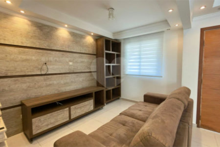 Casa à venda com 3 quartos, sendo 1 suíte, no condomínio Residencial Village Salermo, Sorocaba - SP