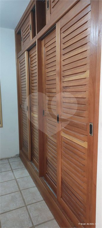 Chácara à venda com 4 quartos, sendo 3 suítes, em Campos de Atibaia, Atibaia, SP