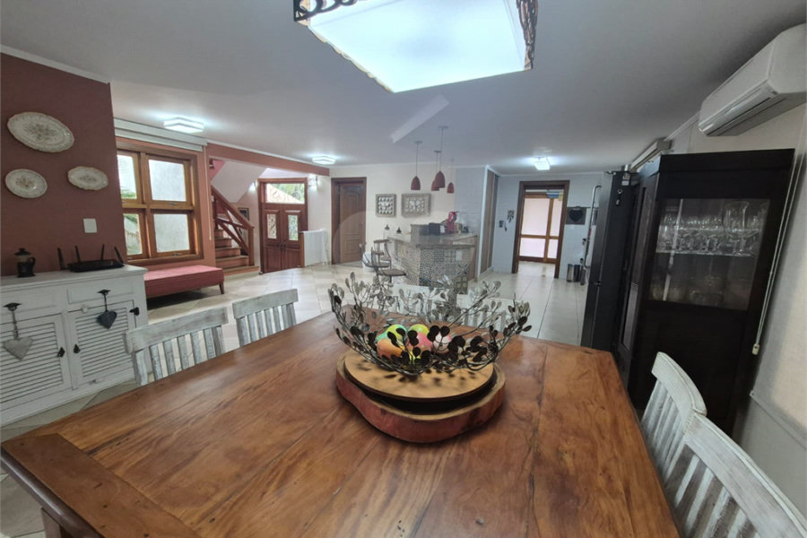 Casa à venda com 3 suítes no condomínio Sausalito, Mairiporã - SP