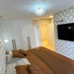 Apartamento à venda com 3 suítes em Vila Suzana, São Paulo, SP