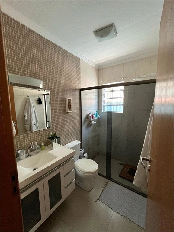 Casa à venda com 3 quartos, sendo 1 suíte,  em Jardim Casablanca, São Paulo, SP