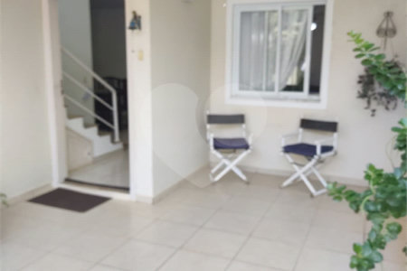 Casa à venda com 3 quartos, sendo 1 suíte, no condomínio Picollo Villaggio, Louveira - SP