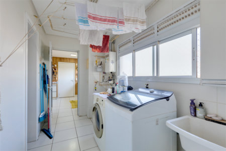 Apartamento à venda com 4 suítes em Jardim Marajoara, São Paulo, SP