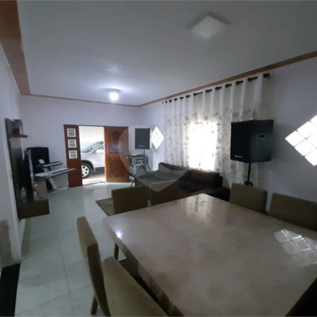 Casa Térrea à venda com 3 quartos, sendo 2 suítes, em Residencial Monte Verde, Indaiatuba, SP