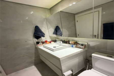 Apartamento à venda com 2 quartos, sendo 1 suíte, em Vila Olímpia, São Paulo, SP