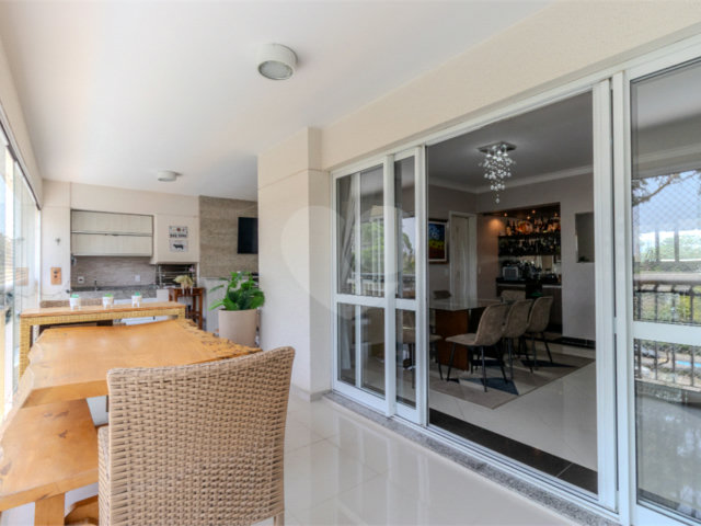 Apartamento à venda com 3 suítes em Campo Grande, São Paulo, SP