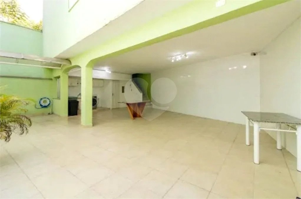 Sobrado à venda no Jardim Bom Clima, com 300 m² com 3 dormitórios piscina e churrasqueira