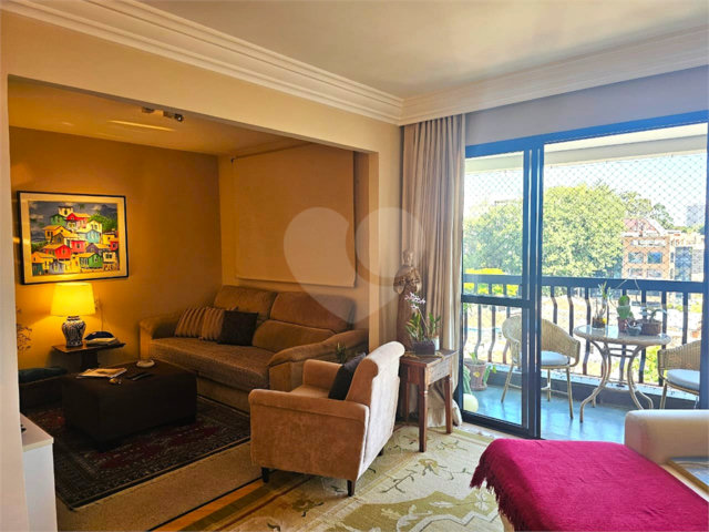 Apartamento à venda com 2 quartos, sendo 1 suíte,  em Chácara Santo Antônio, São Paulo, SP