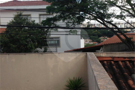 Sobrado à venda com 4 quartos, sendo 1 suíte, em Jardim Celeste, São Paulo, SP