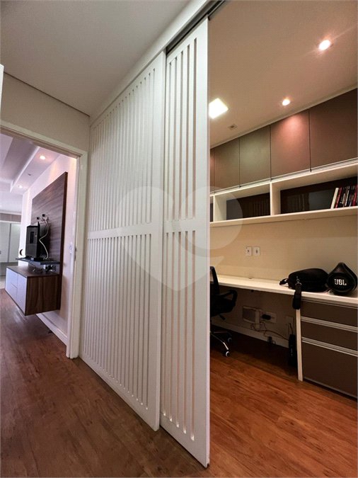 Apartamento à venda com 3 quartos, sendo 1 suíte,  em Vila Suissa, Mogi das Cruzes, SP