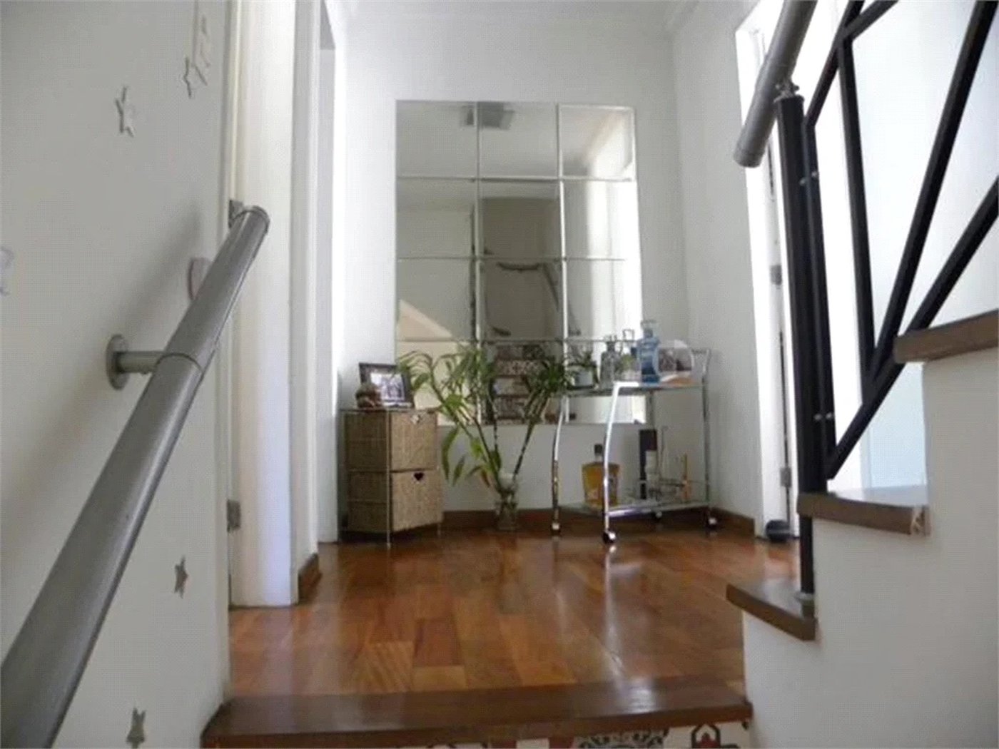 Casa à venda com 3 quartos, sendo 1 suíte, no condomínio Villas de São Francisco, São Paulo - SP