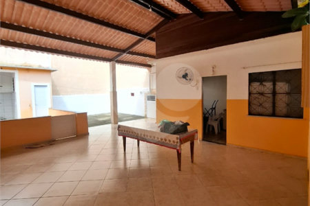 Casa Térrea à venda com 4 quartos, sendo 1 suíte, em Campo Grande, Rio de Janeiro, RJ