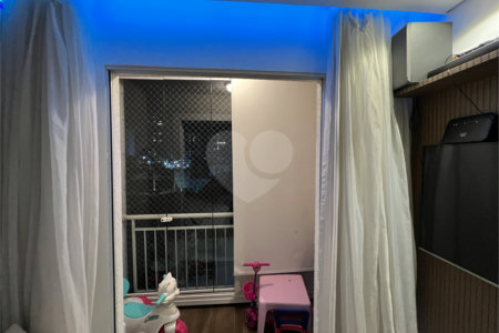 Apartamento à venda com 2 quartos em Conjunto Residencial Irai, Suzano, SP