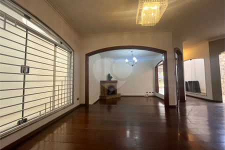 Casa à venda com 5 quartos, sendo 4 suítes,  em Jardim Franca, São Paulo, SP