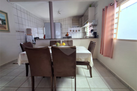 Casa à venda com 3 quartos, sendo 1 suíte, em Parque Residencial Cândido Portinari, Ribeirão Preto, SP