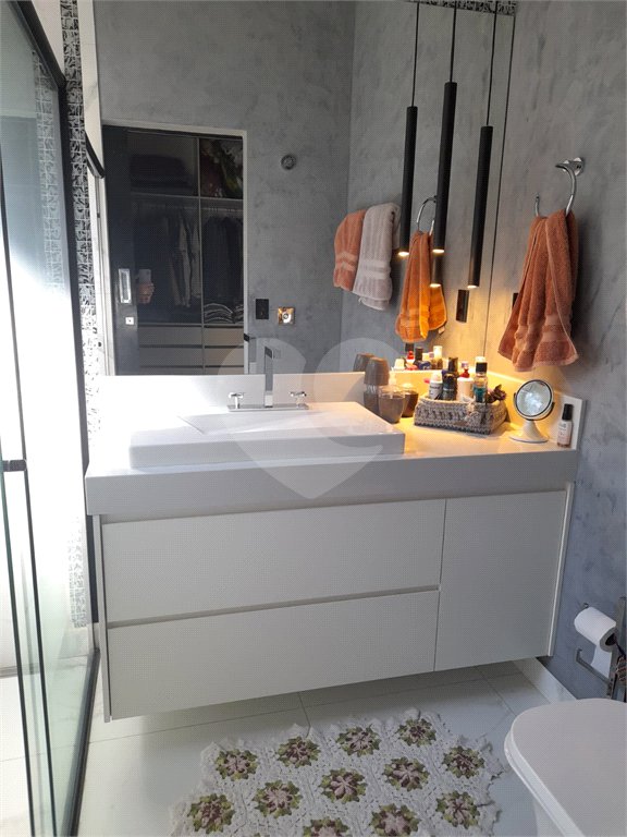 Casa à venda com 3 suítes no condomínio Reserva Real, Paulínia - SP