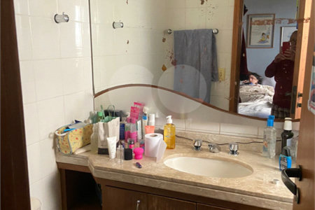 Apartamento à venda com 4 quartos, sendo 3 suítes,  em Cidade São Francisco, São Paulo, SP