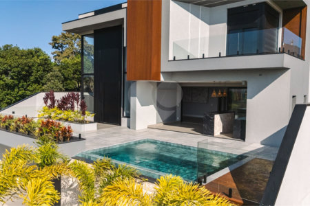 Casa à venda com 4 suítes, no condomínio Villa dos Pinheiros, Indaiatuba - SP