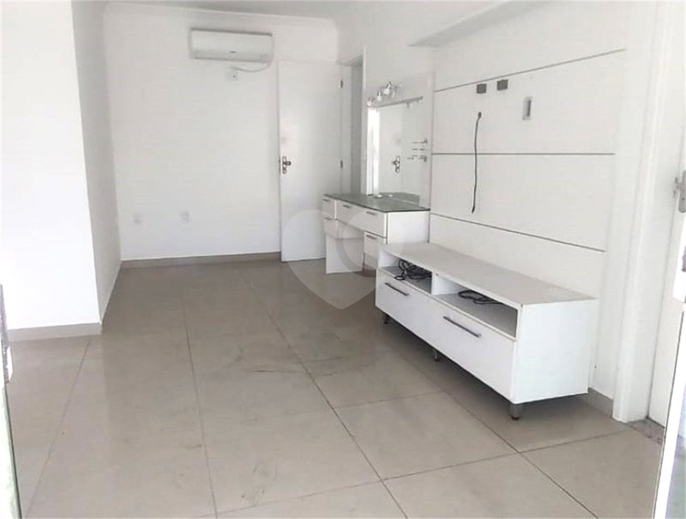 Casa à venda com 3 quartos, sendo 1 suíte, em Campo Grande, Rio de Janeiro, RJ